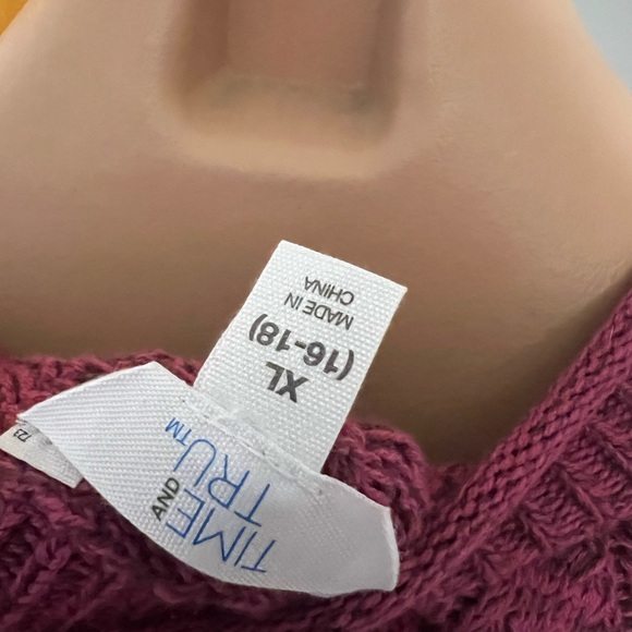 NWT Time And Tru Textured Hi-Lo Sweater - Picture 4 of 4